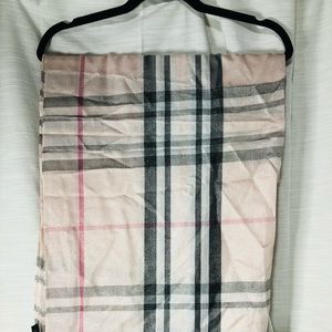 New V.Fraas Scarf - Blush Color (Plaid)